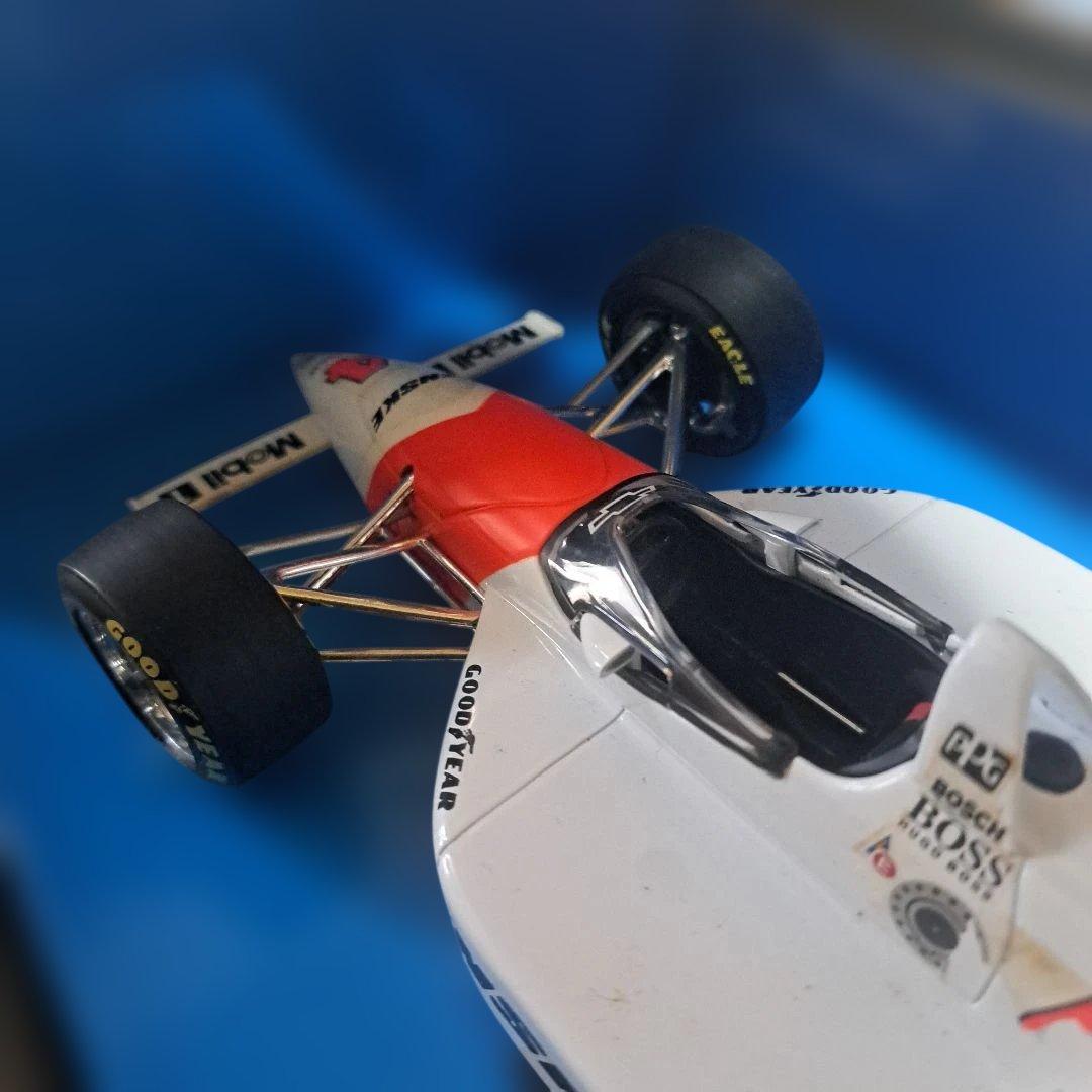 ミニチャンプス 1/18 ペンスキー メルセデス PC23