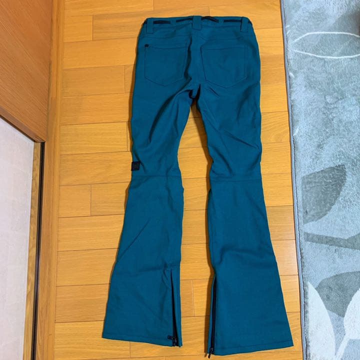 L1★スノボウェア★スキニーフィット★XS★グリーン★スキー★フレア