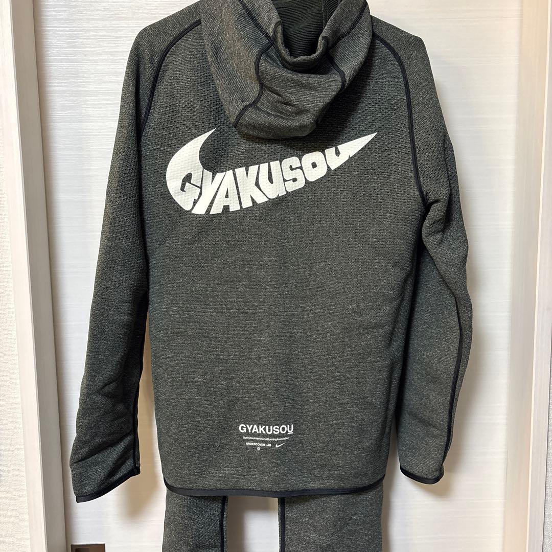 GYAKUSOU nike 上下セット　上M 下S
