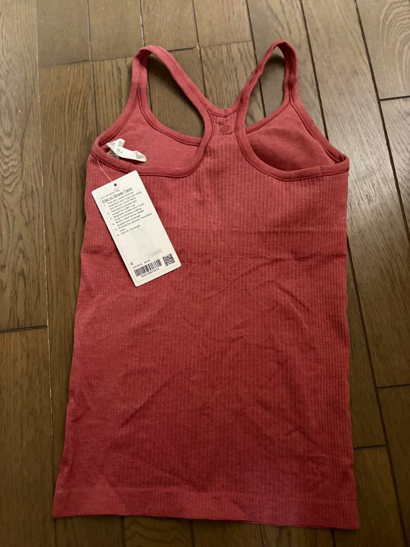 ルルレモン　Ebb to Street タンクトップ　新品タグ付き