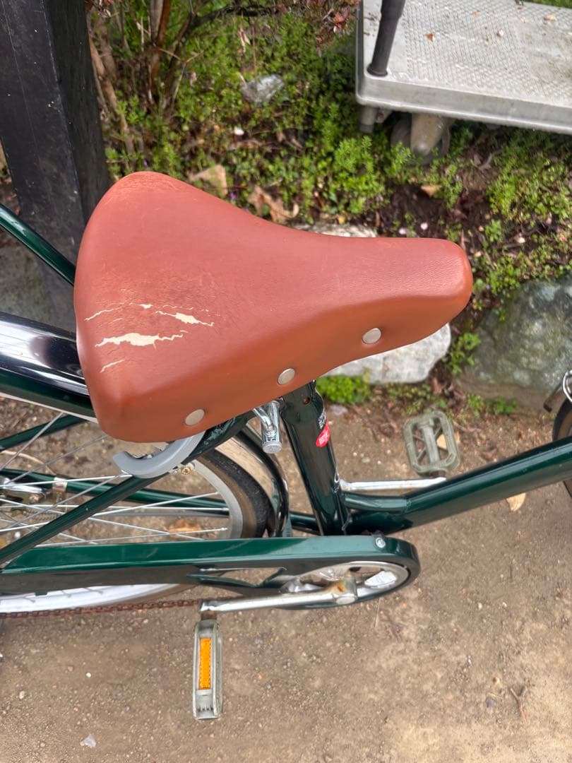 深緑シティサイクル 前カゴ付き 美品　26インチ
