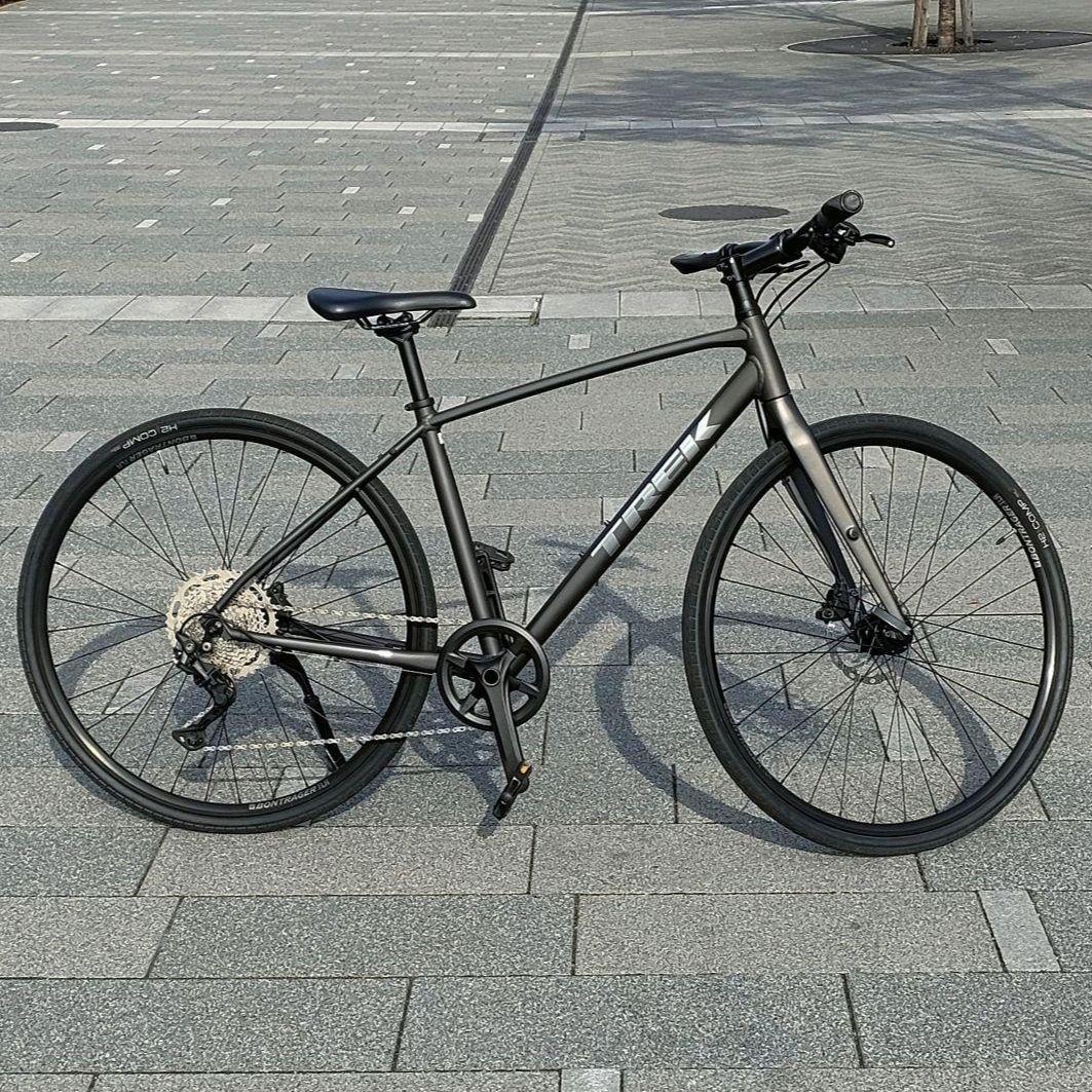 TREK FX3 Gen3 Lサイズ 2023年モデル 直接お引渡希望 さいたま