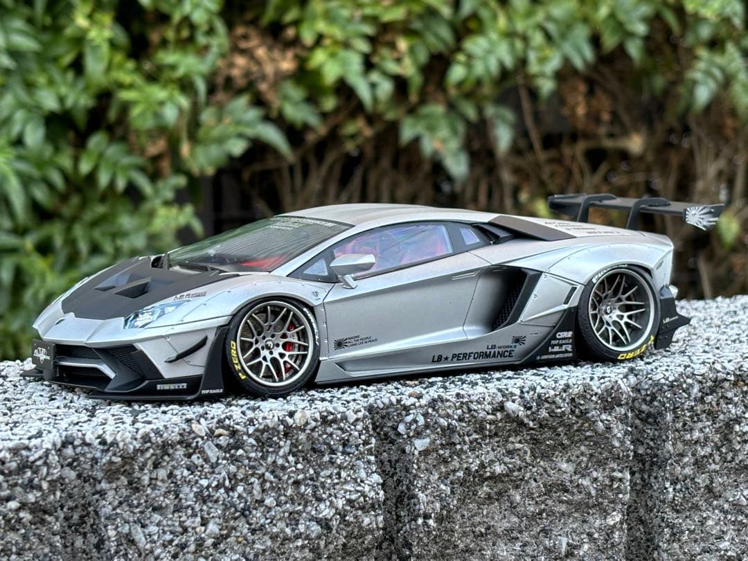 Lamborghini Aventador LB-works 1/24 アオシマ