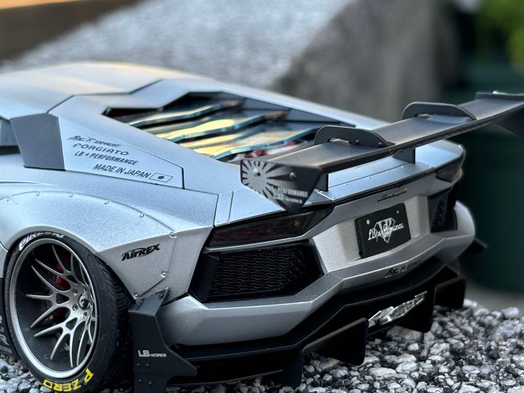 Lamborghini Aventador LB-works 1/24 アオシマ