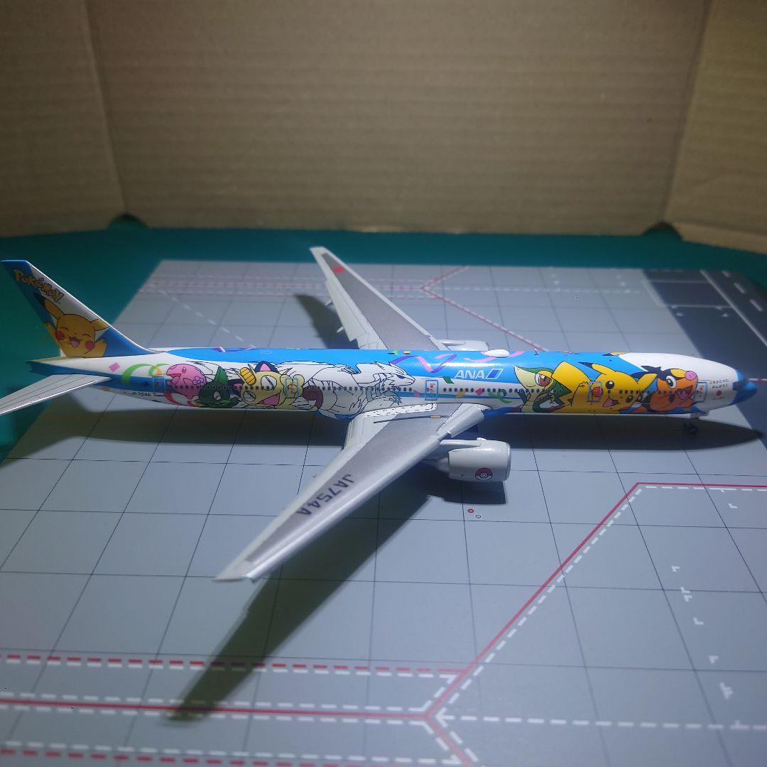 ANA ポケモンジェットB777-300 1/400