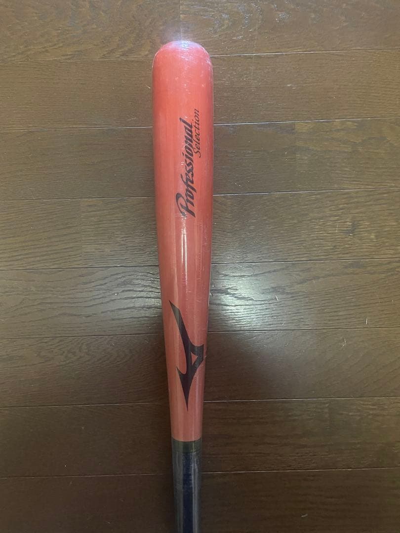 ミズノ　展示会限定　軟式木製バット　アメレッド×ブラック　84cm780g