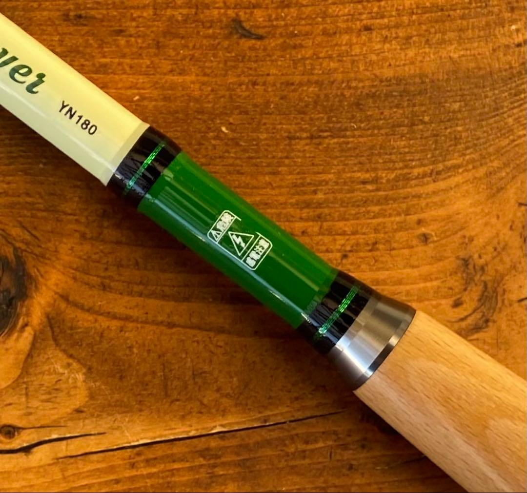 小物釣り竿　タナゴ竿　グリーン×ホワイト　180cm ウッドグリップ　振り出し竿