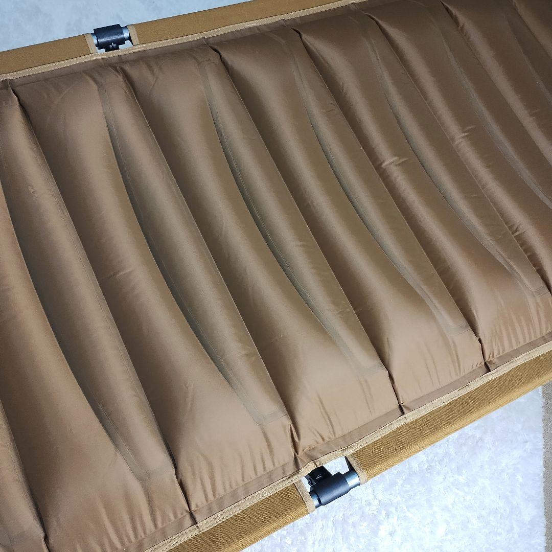美品 DOEARTH Gussuri エアーコットマット 自動膨張 ブラウン