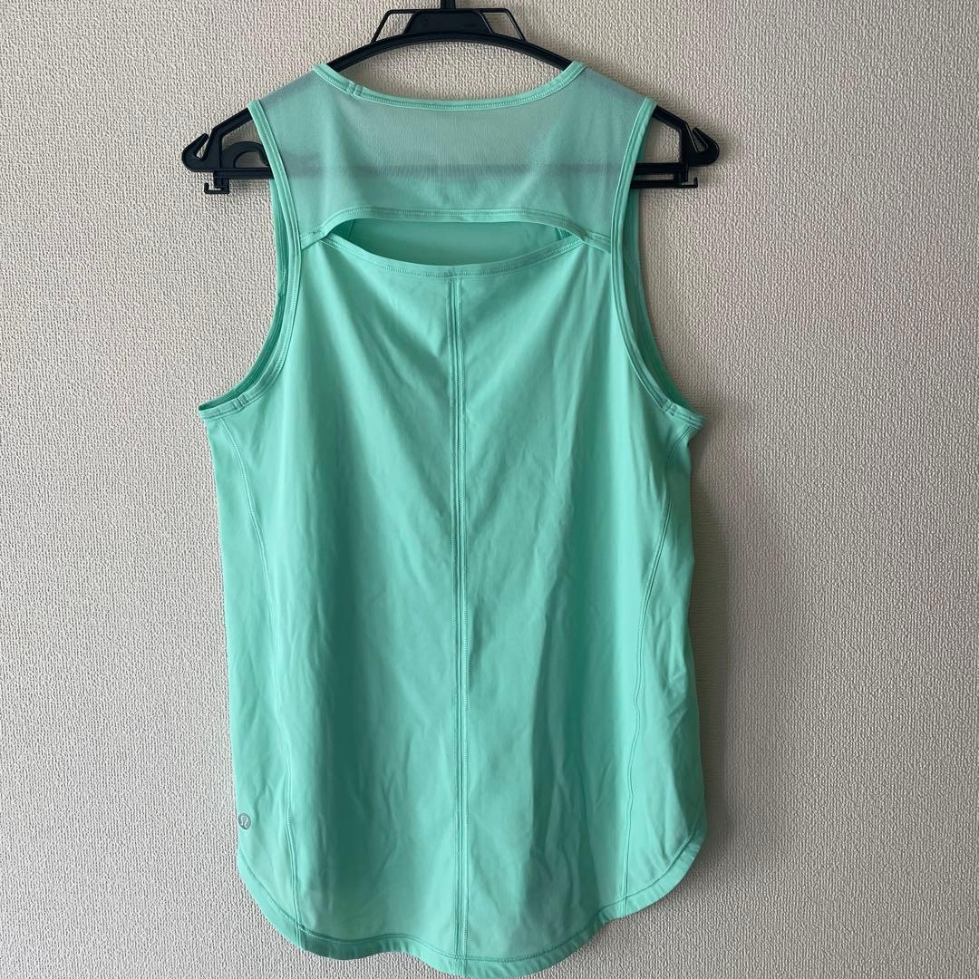 ルルレモンlululemon グリーンスカルプタンクトップ　サイズ6