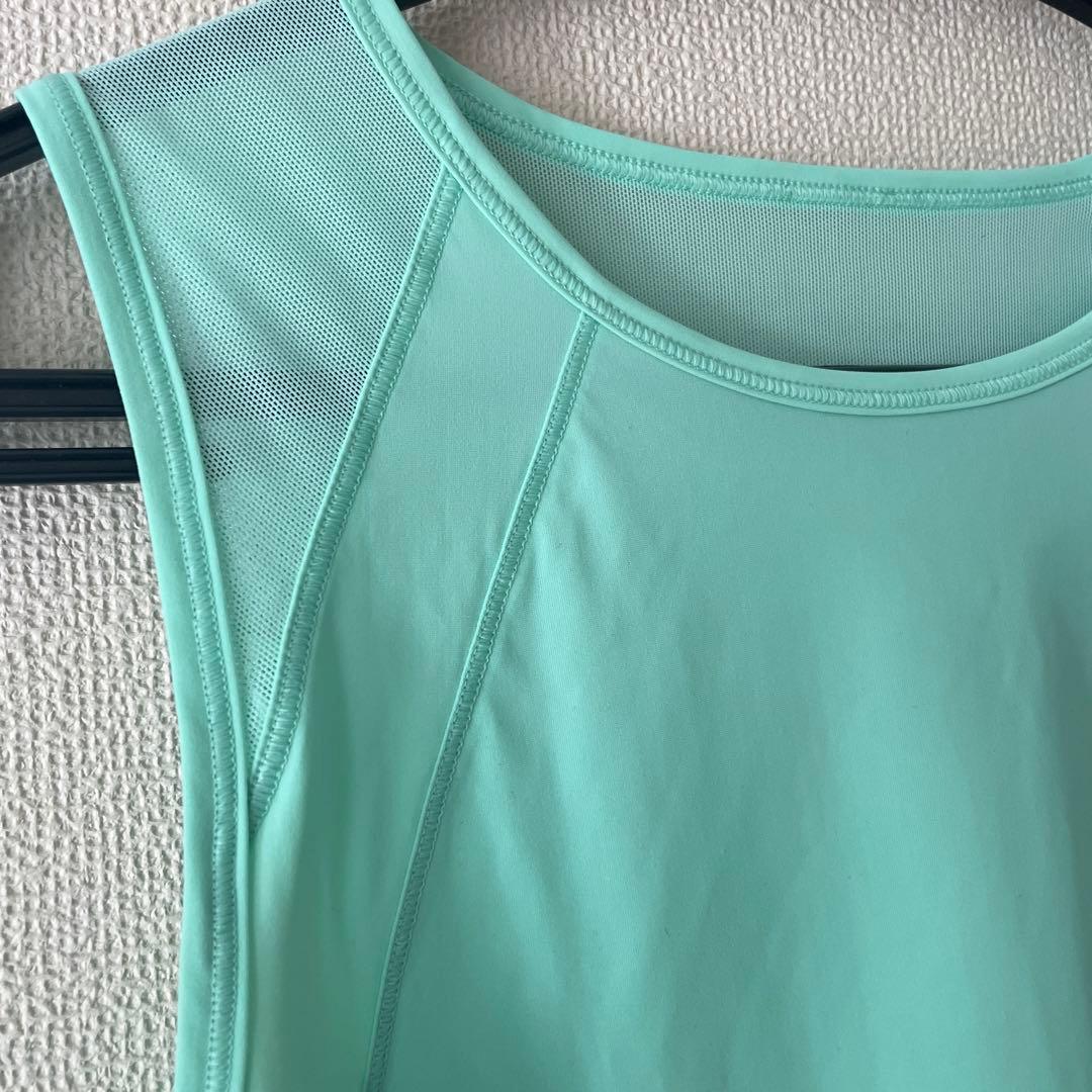 ルルレモンlululemon グリーンスカルプタンクトップ　サイズ6