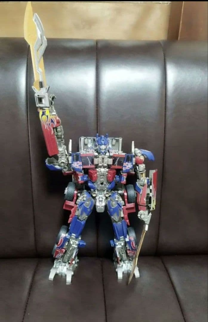 Sレア商品！トランスフォーマー オプティマス オプティマスプライム フィギュア