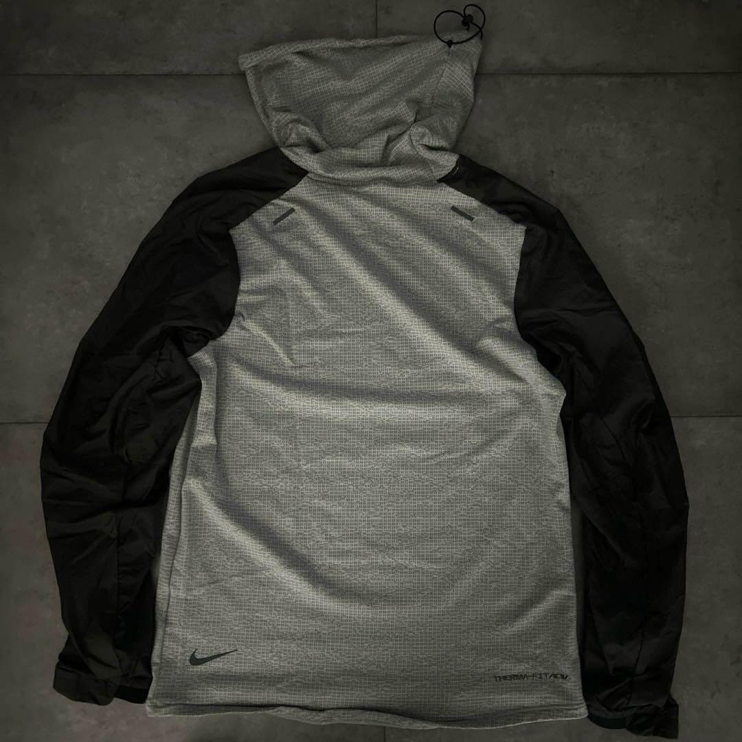 NIKE RUN DIVISION THERMA-FITT トップス　グレー