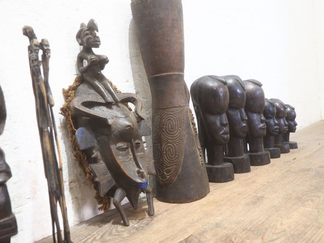 11体セット　オブジェ　木彫り　彫刻　置き物　アフリカ　民族　アート　インテリア