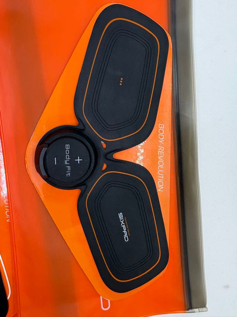 【美品】新品ジェル付　シックスパッド ボディフィット2×2セット　充電式