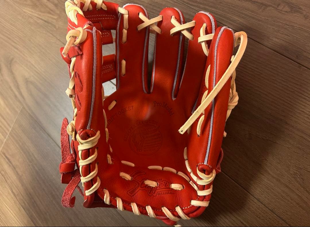 レッド Aggressive 軟式グローブ