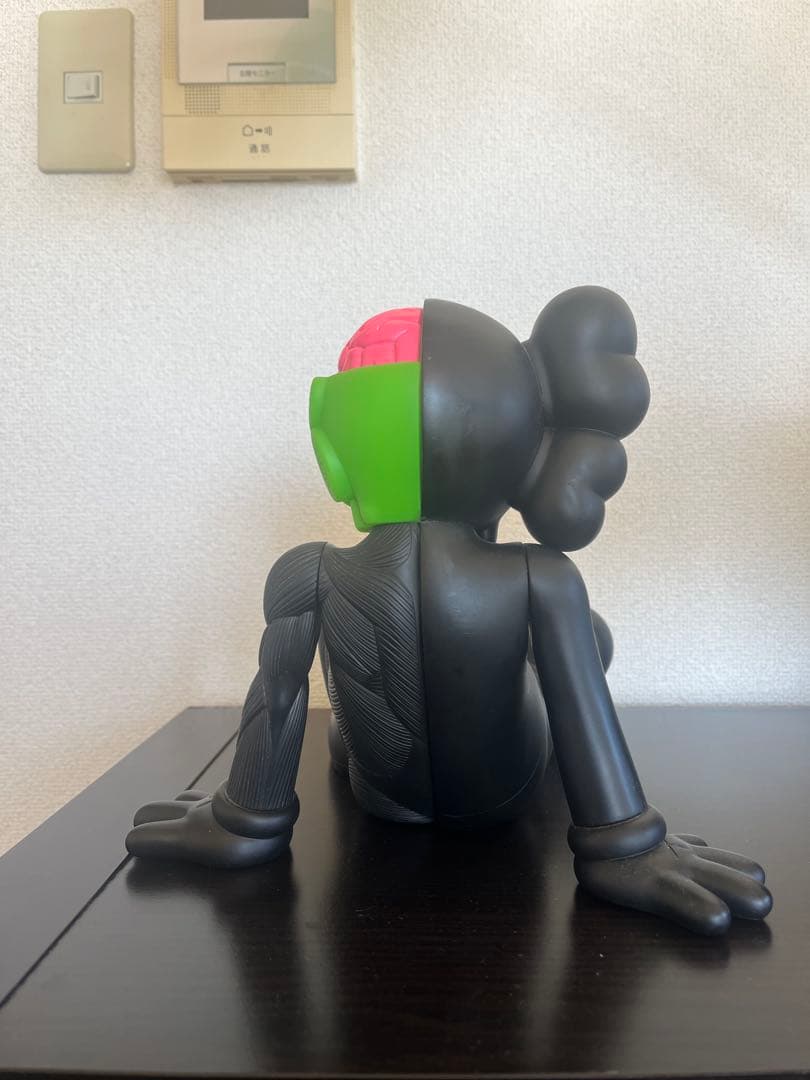 KAWS COMPANION (RESTING PLACE) 2013年製