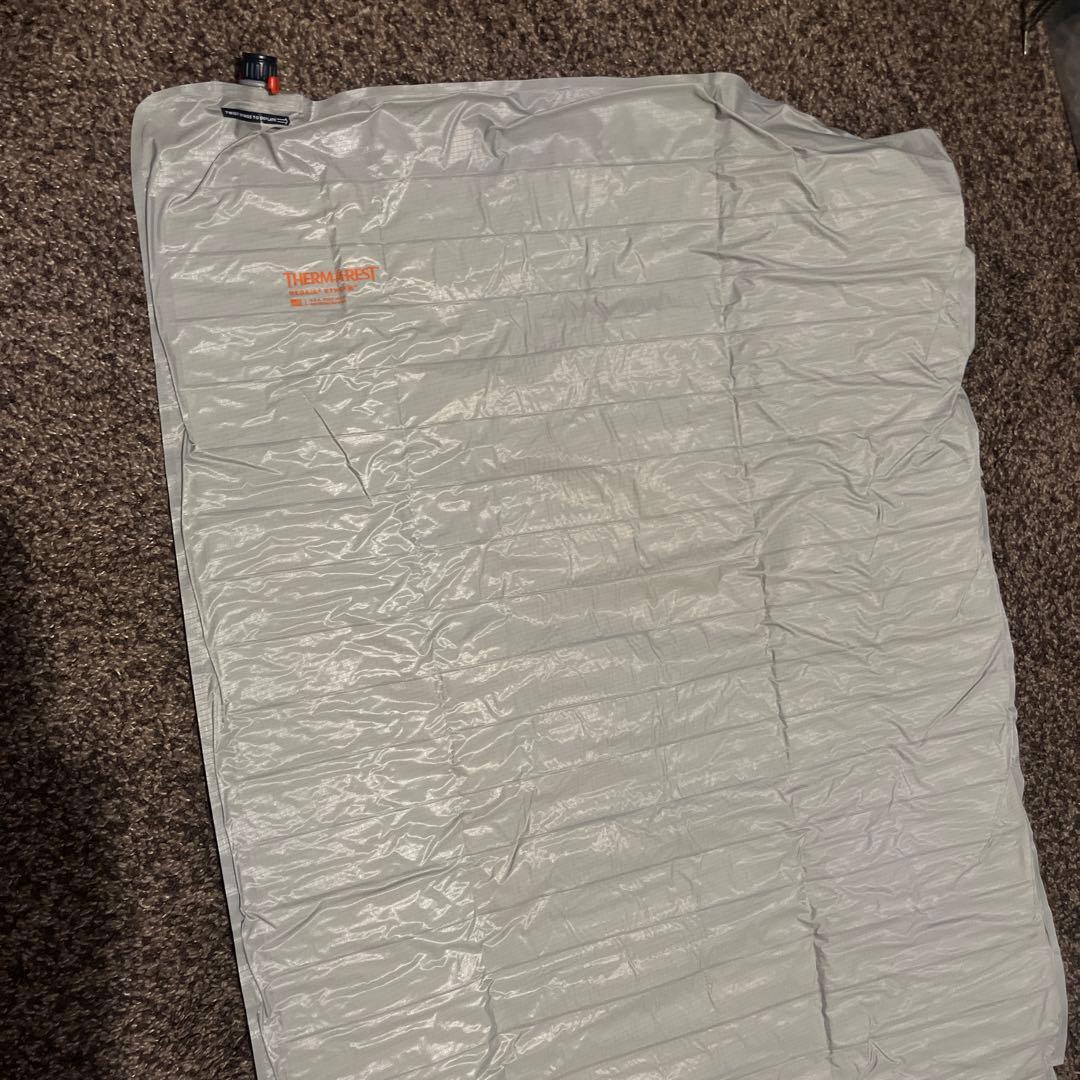 サーマレスト　neoair xtherm max エアマット