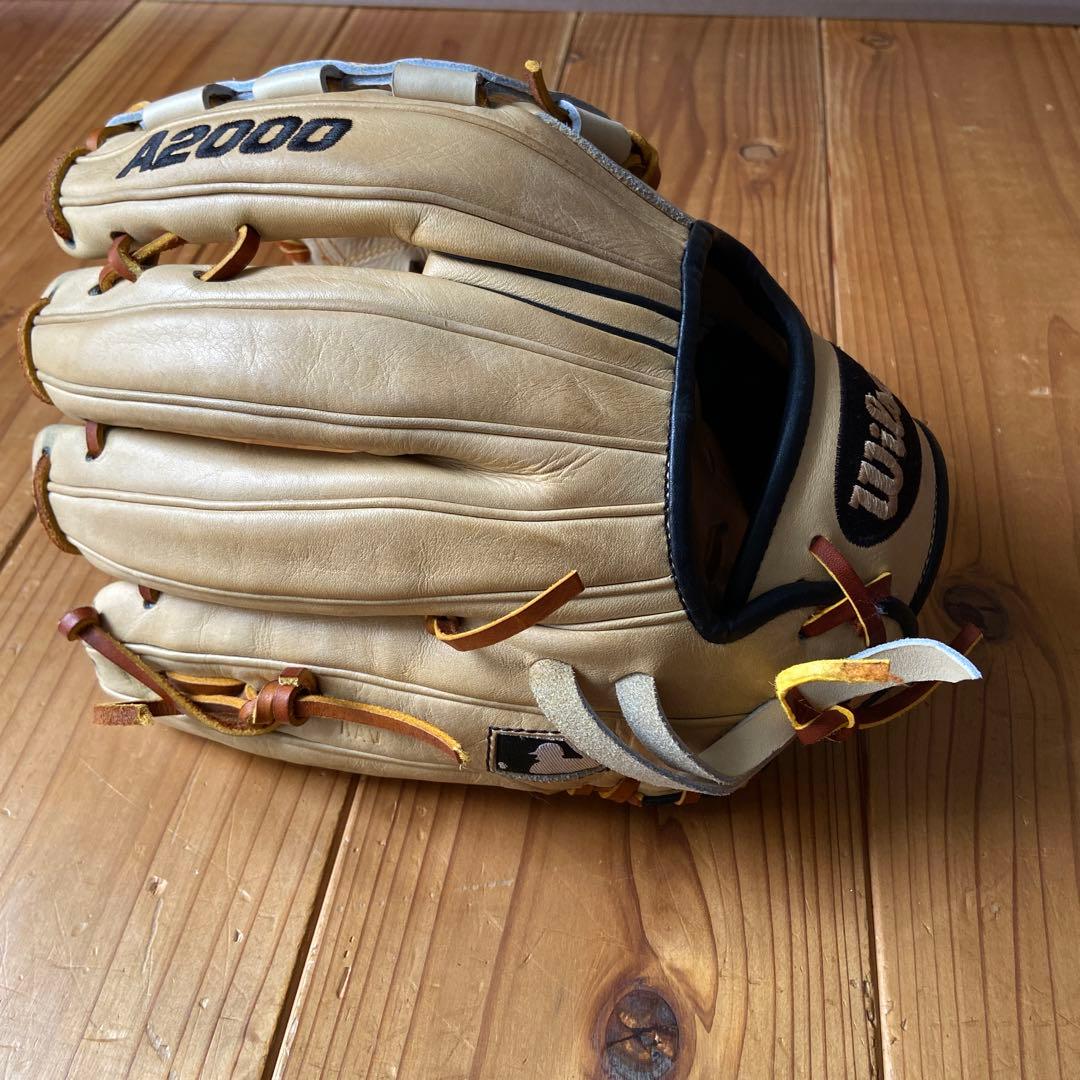 wilson a2000 D33型　ブロンド