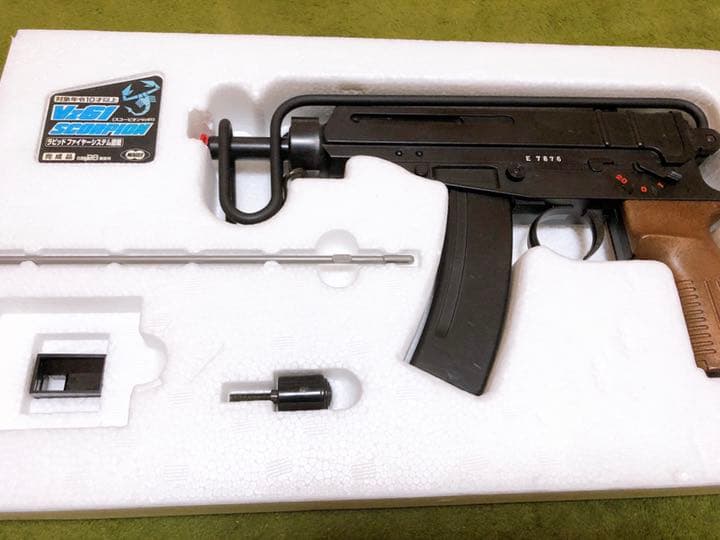 東京マルイのVZ61スコーピオン