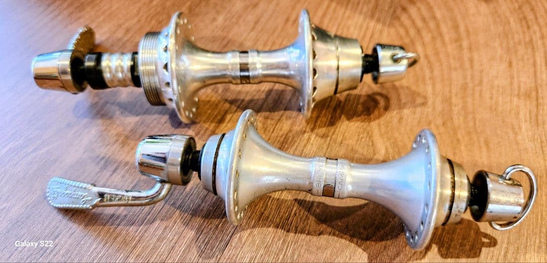 CAMPAGNOLOハブセット