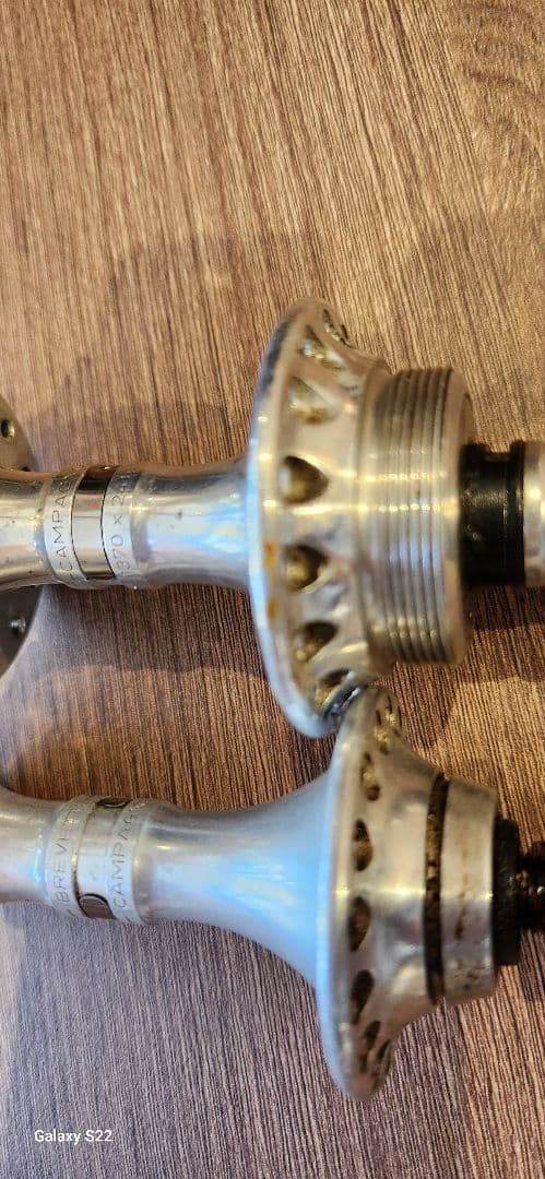 CAMPAGNOLOハブセット