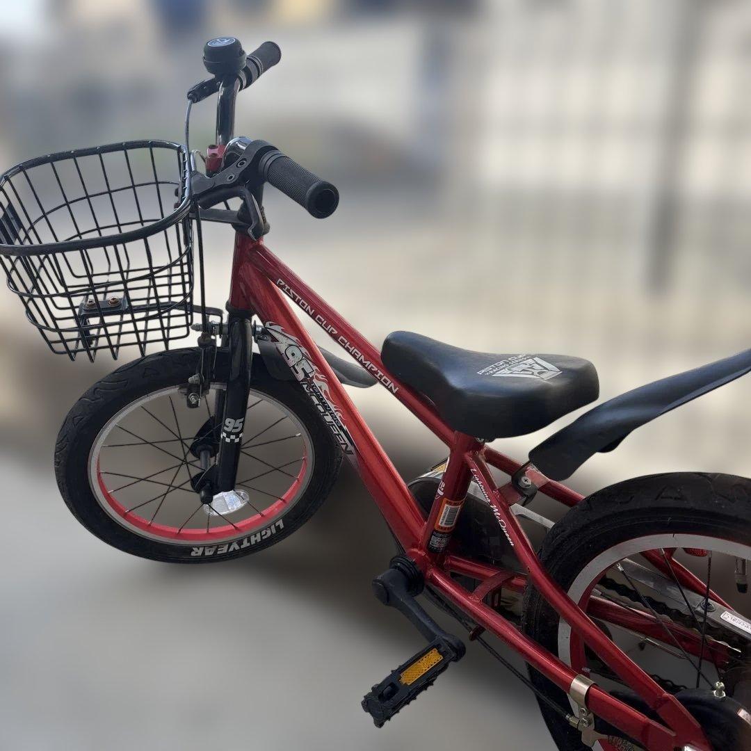 カーズ　レッド 幼児用自転車 フロントバスケット付き コマ付き