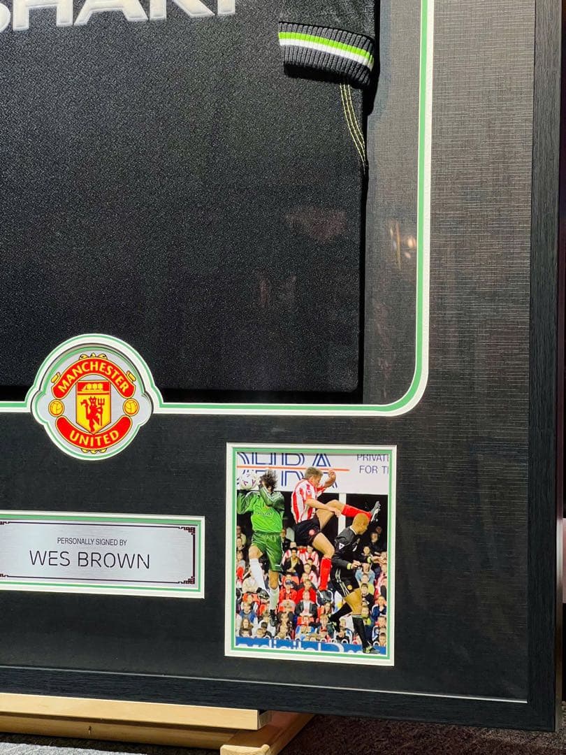 Wes Brown サイン入りシャツ フレーム付き