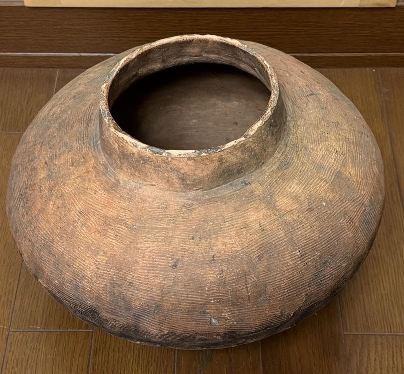 パナリ焼の壺 沖縄　素焼きの丸型土器