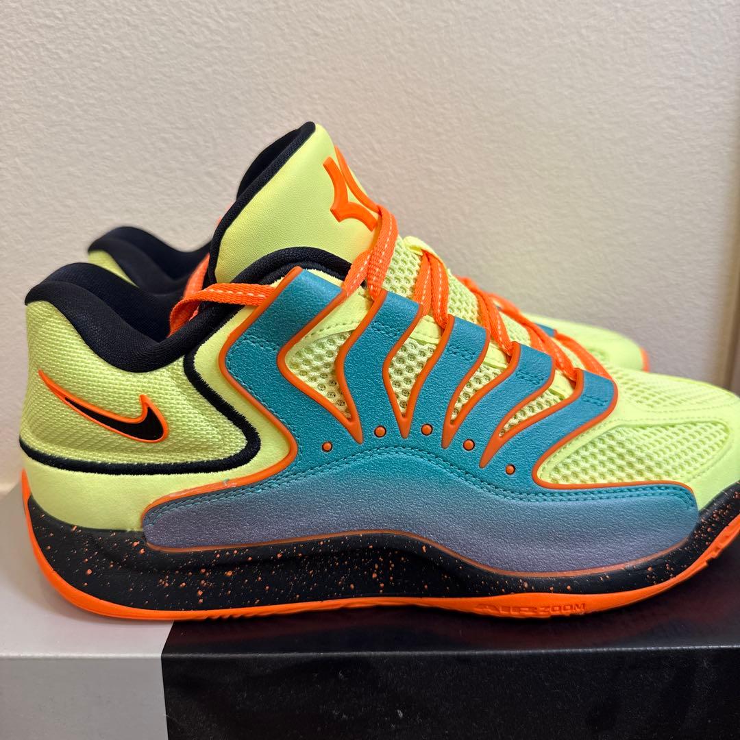 シューズ(男性用) NIKE KD18