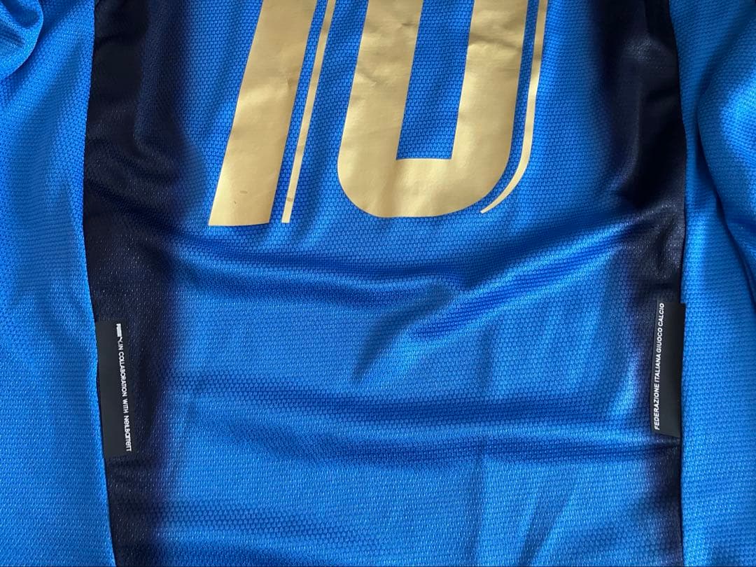 2006イタリア代表 レプリカユニフォーム トッティ 10番　長袖