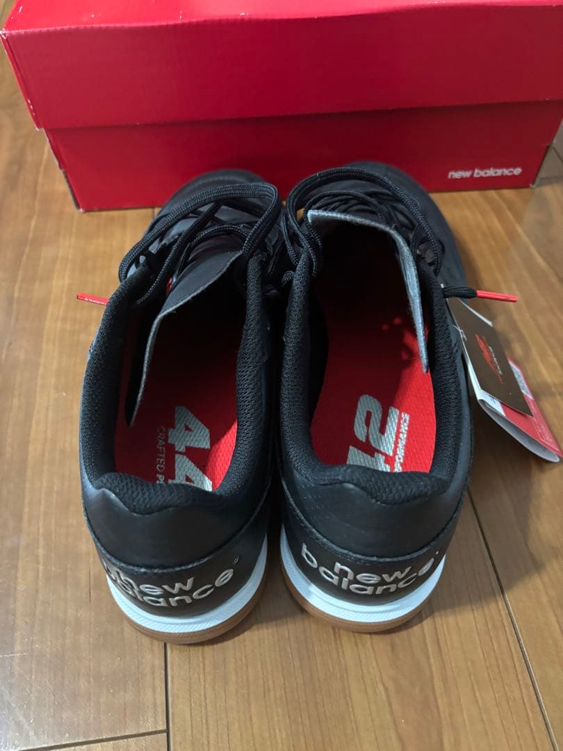 New Balance 442 フットサルシューズ　インドア用　黒
