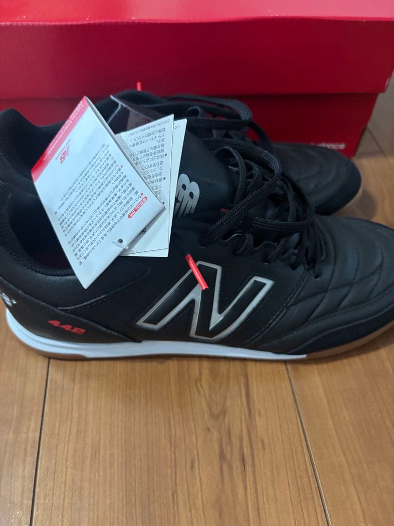 New Balance 442 フットサルシューズ　インドア用　黒
