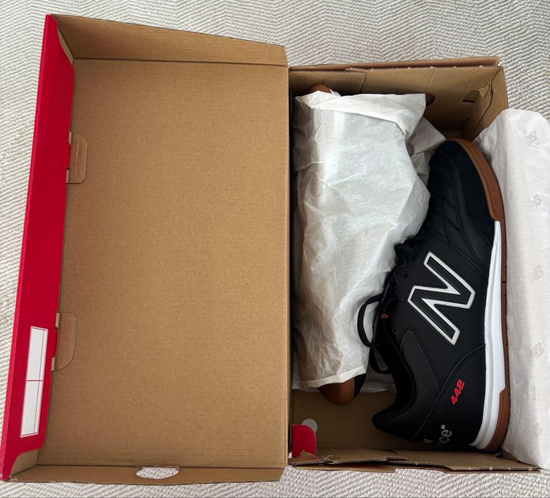 New Balance 442 フットサルシューズ　インドア用　黒