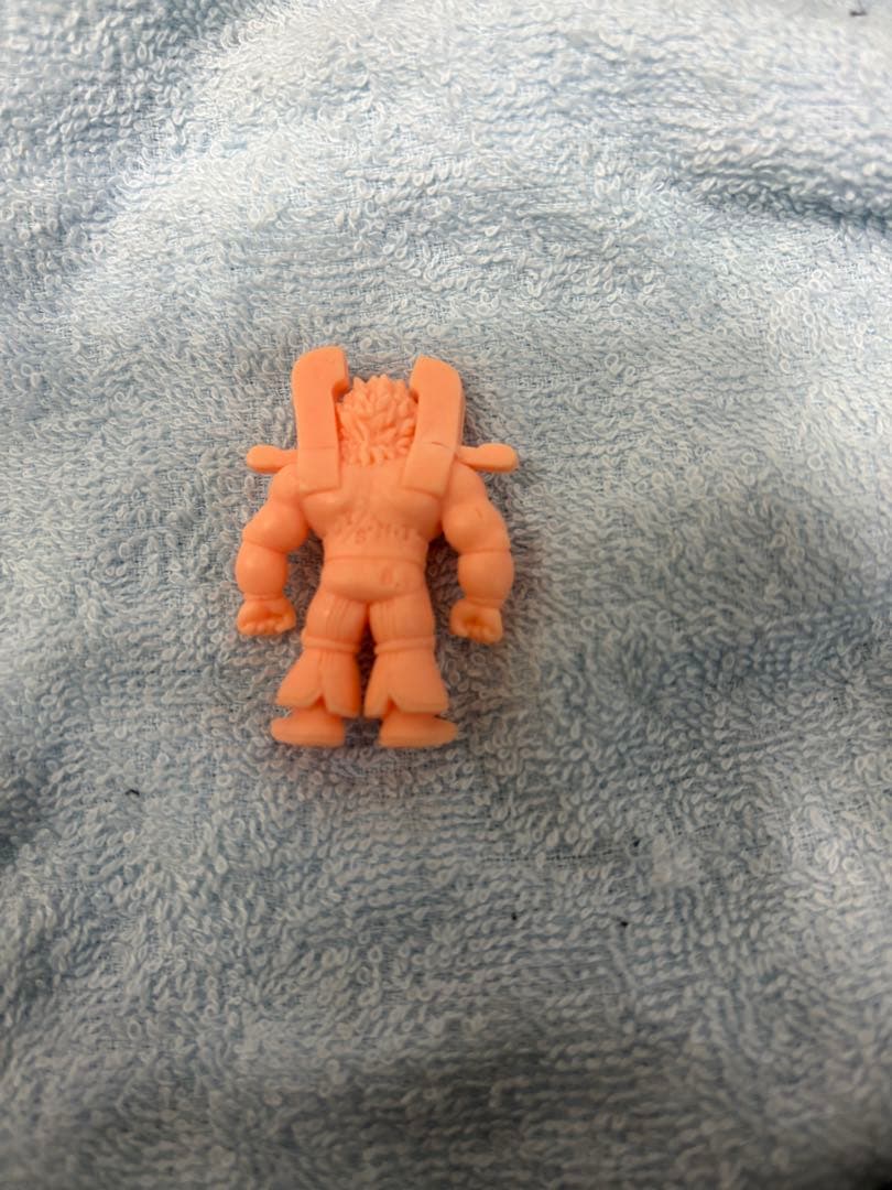 キン消し王位争奪編パート3 マンリキ　(キン肉マン消しゴム) 肌色