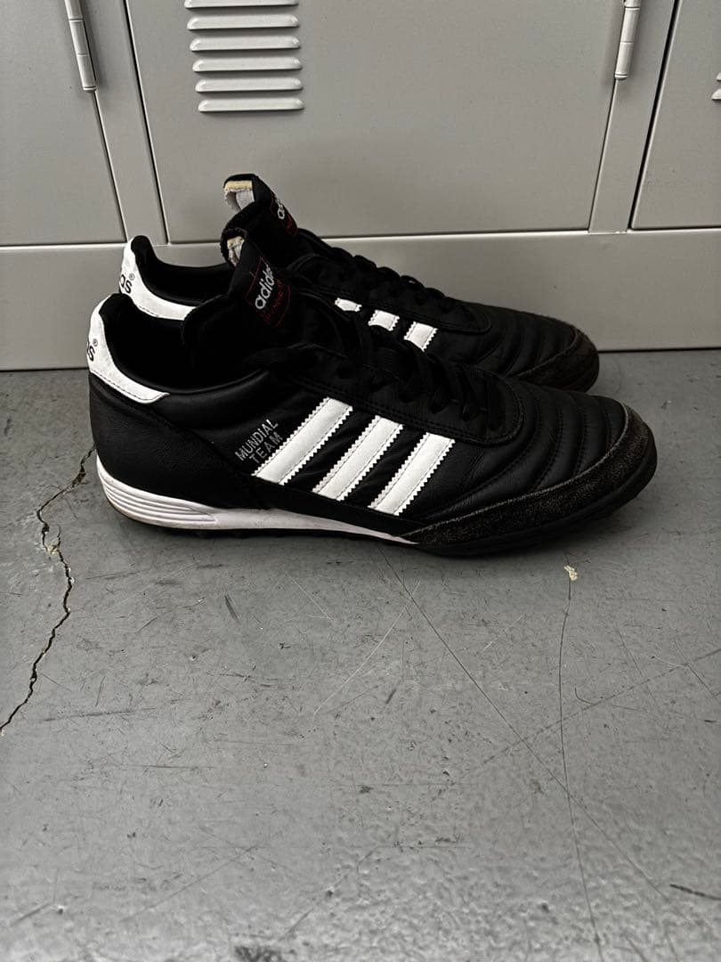 【美品】adidas Mundial Team 黒白 シューズ 27.5cm