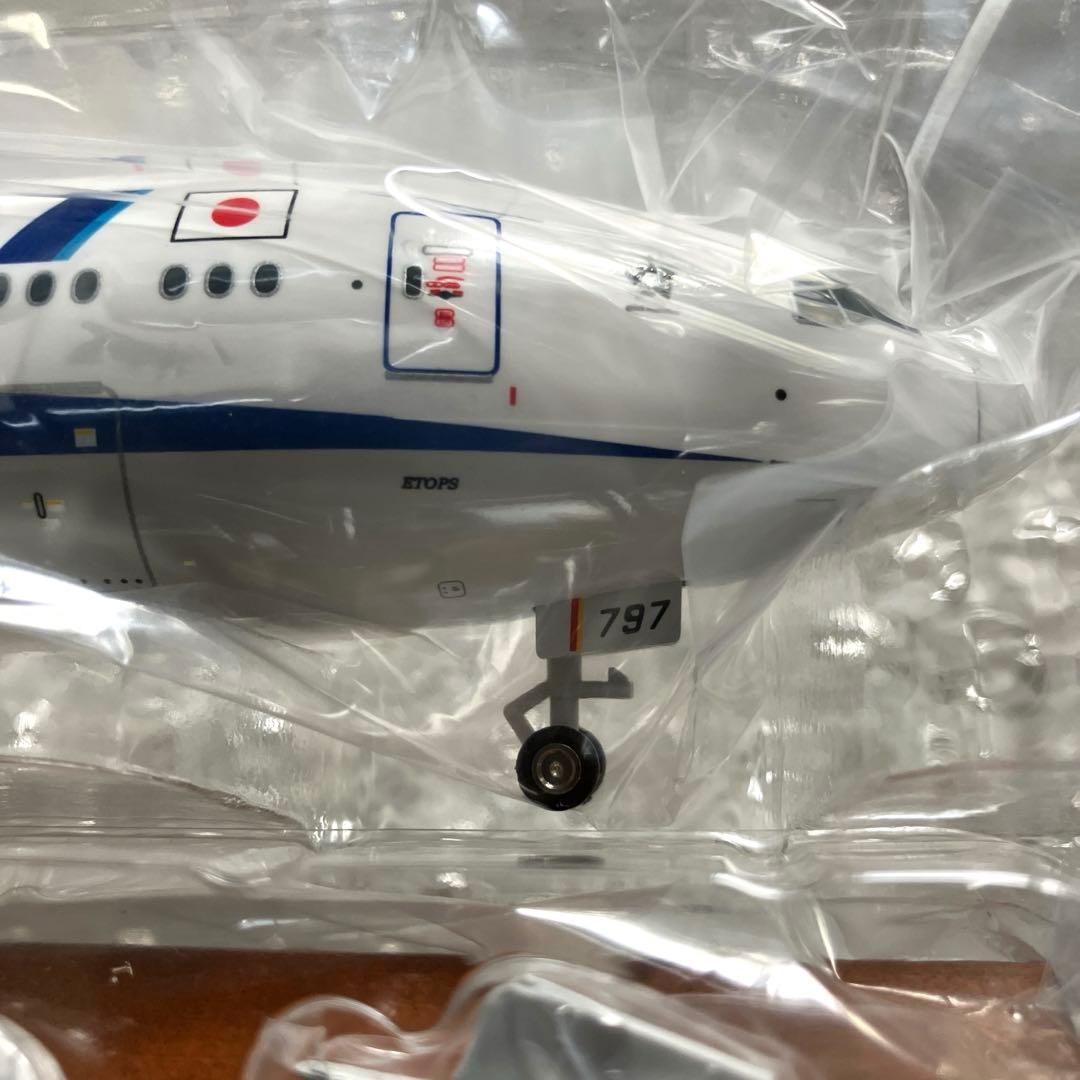 【NEW】ANA 777-300ER スナップフィット 1/200 【匿名新品】