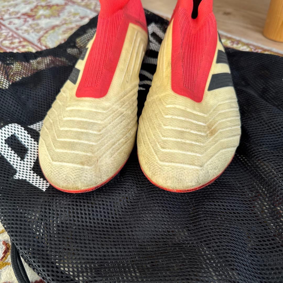 adidas PREDATOR 18+ FG/AG トップモデル　25.5