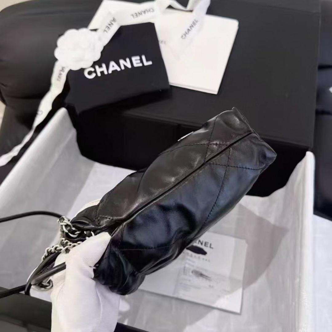 ミニ ショルダーバッグ黒 シルバー金具