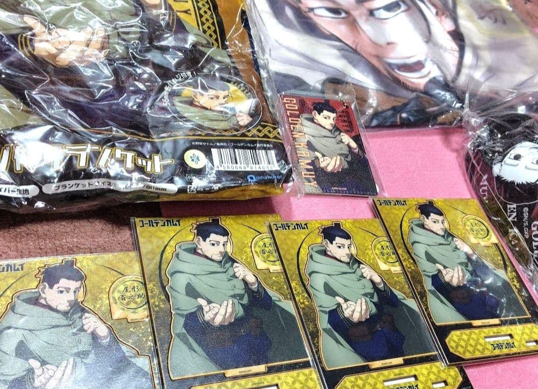 【8点セット】ゴールデンカムイ ブランケット 木製 スタンド尾形百之助大判タオル