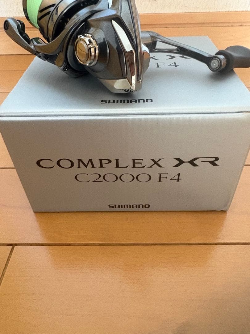 シマノコンプレックスXR C2000 F4 スピニングリール