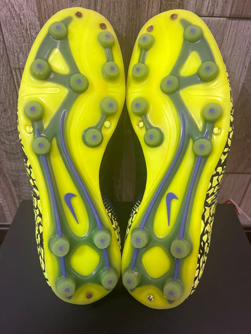おぱんち　NIKEハイパーヴェノムHG