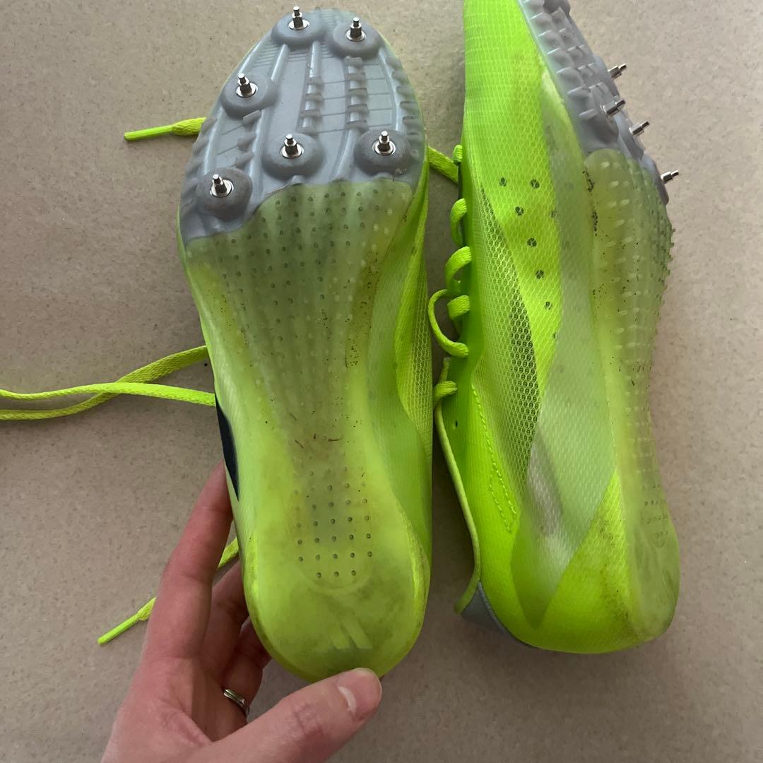 adidas 蛍光イエロー スパイクシューズ