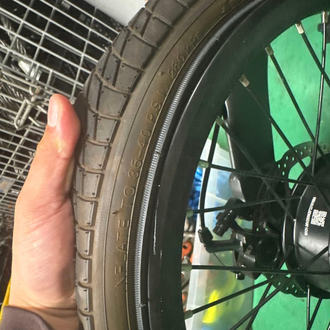 【スコッシュ】と電動アシスト自転車　HIMO Z20 ほぼ新品