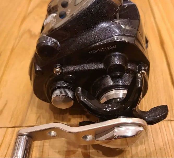 Daiwa LEOBRITZ 200J 電動リール