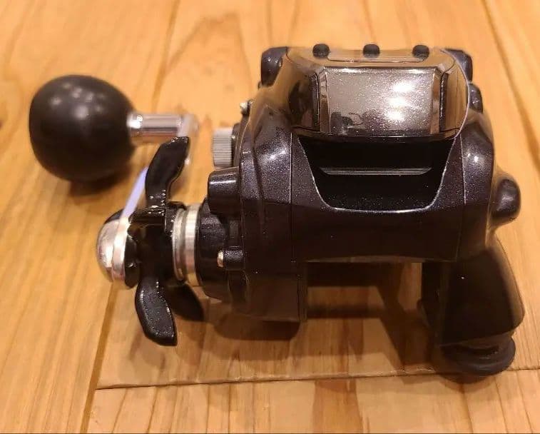 Daiwa LEOBRITZ 200J 電動リール
