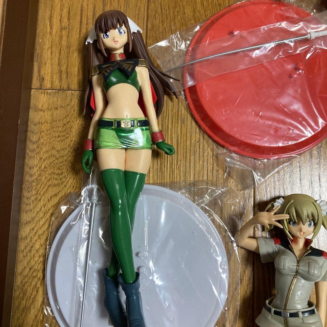 ガンダム カードビルダー DXガールズフィギュア