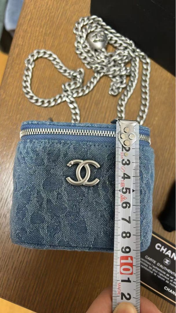 可愛い（シャネル） チェーンショルダーバッグ バニティ ブルー シルバー金具
