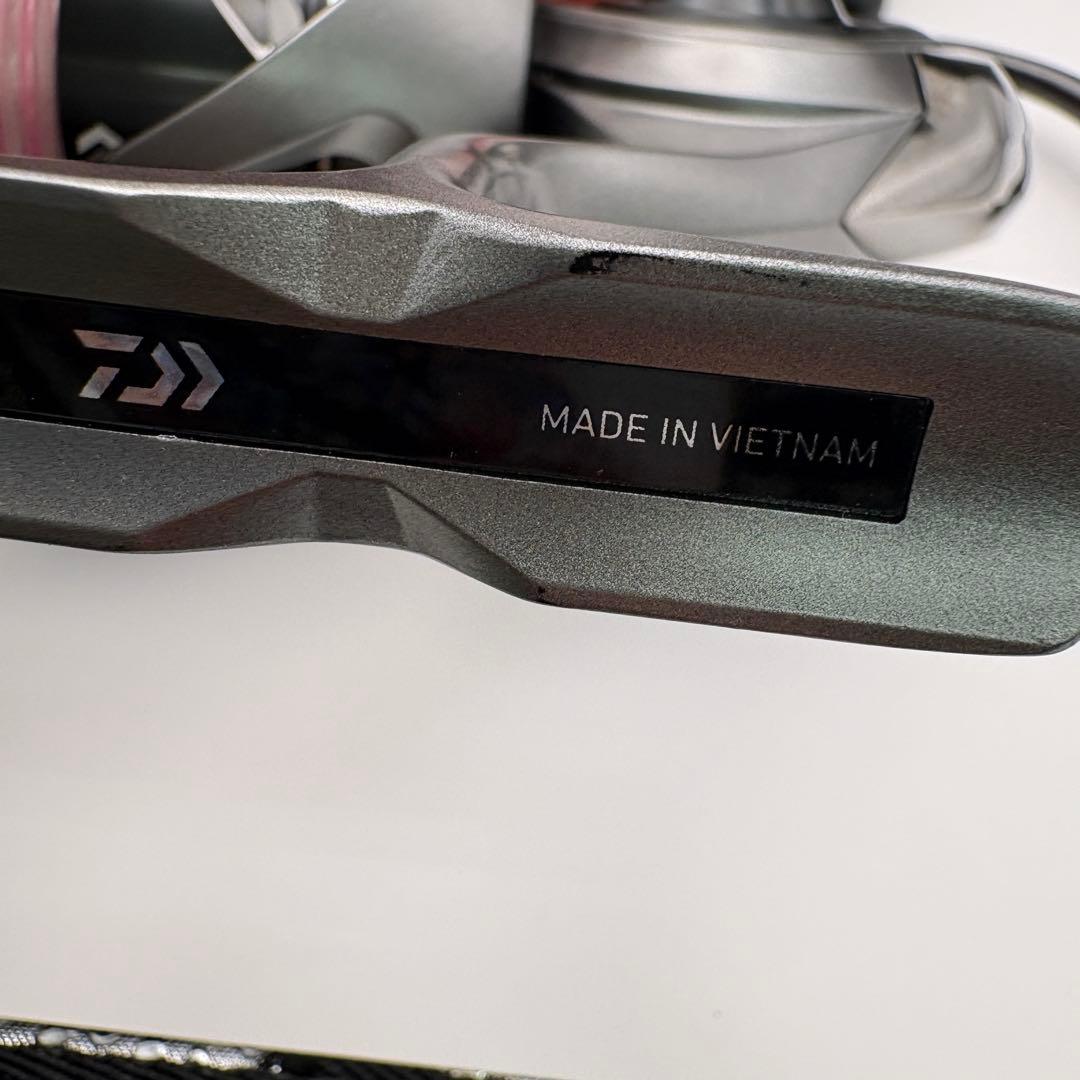 Daiwa CALDIA LT2500S スピニングリール