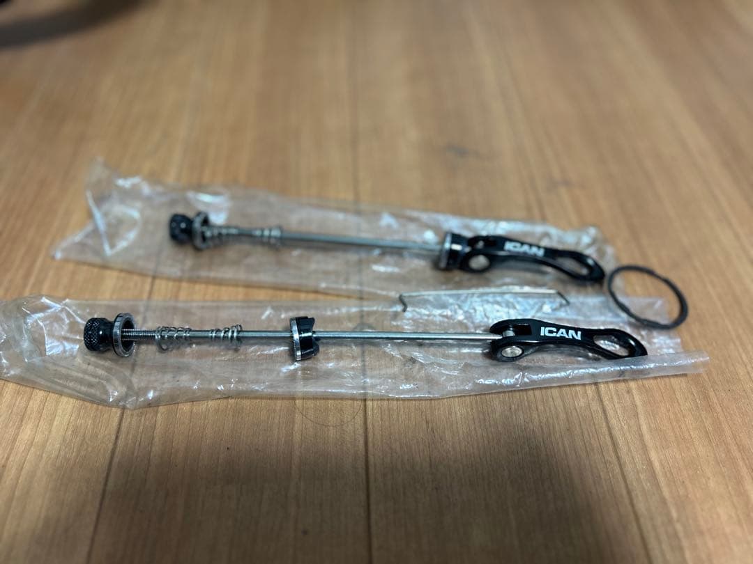 ICAN 「38Cカーボンホイール」　中古　クリアハゲあり