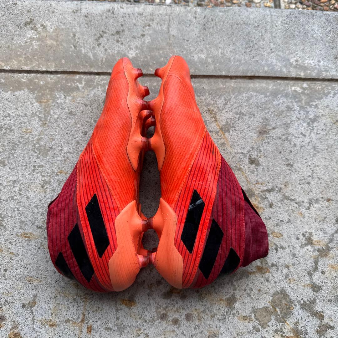 adidasネメシス紐なし